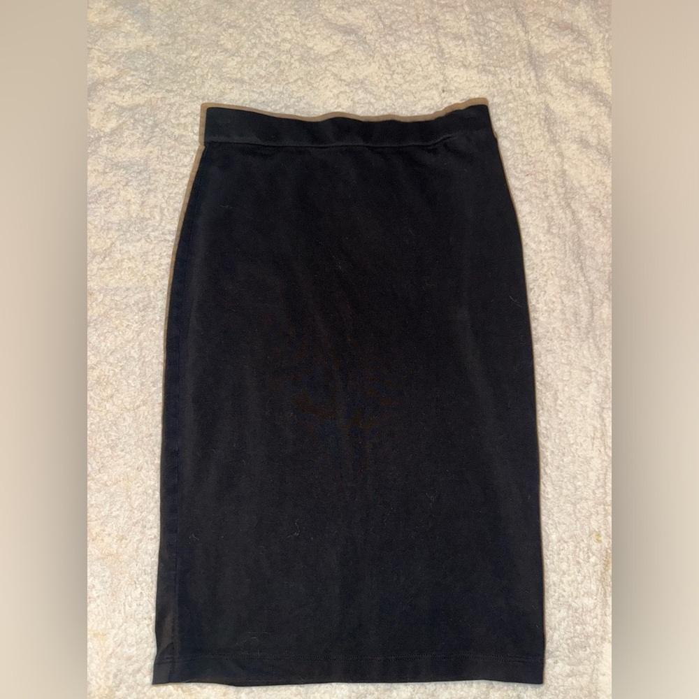 Knee skirt